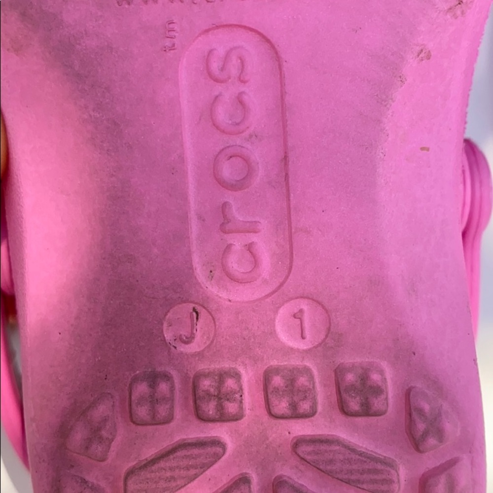 Pink crocs - Picture 2 of 2